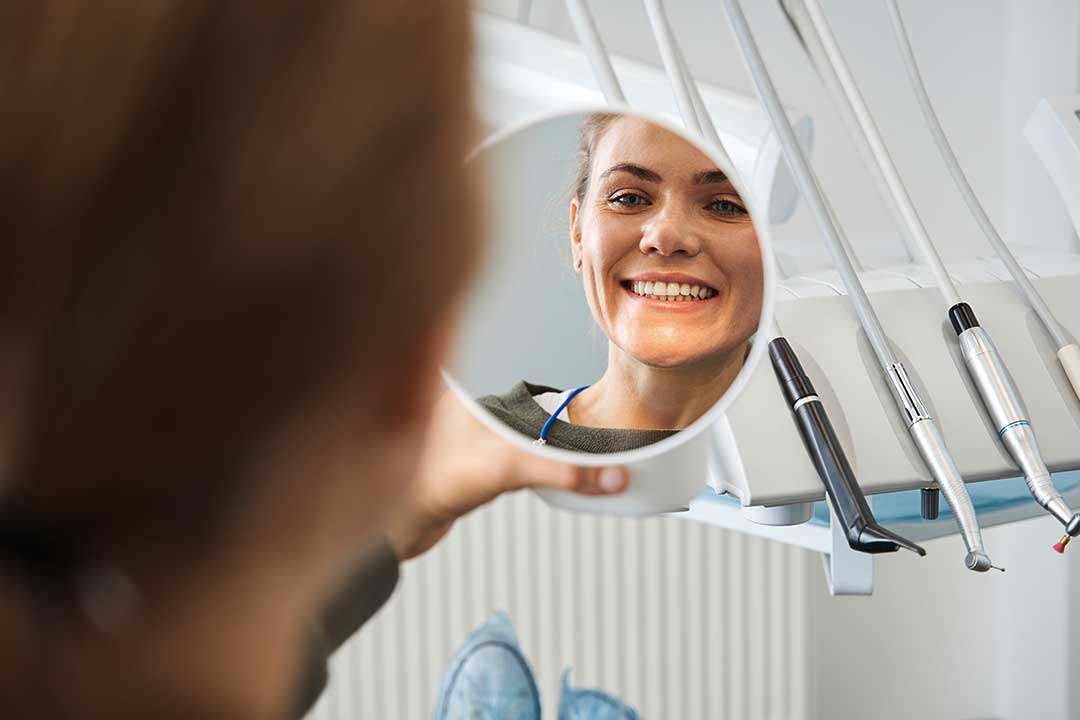 Is It Normal For Veneers to Feel Loose?