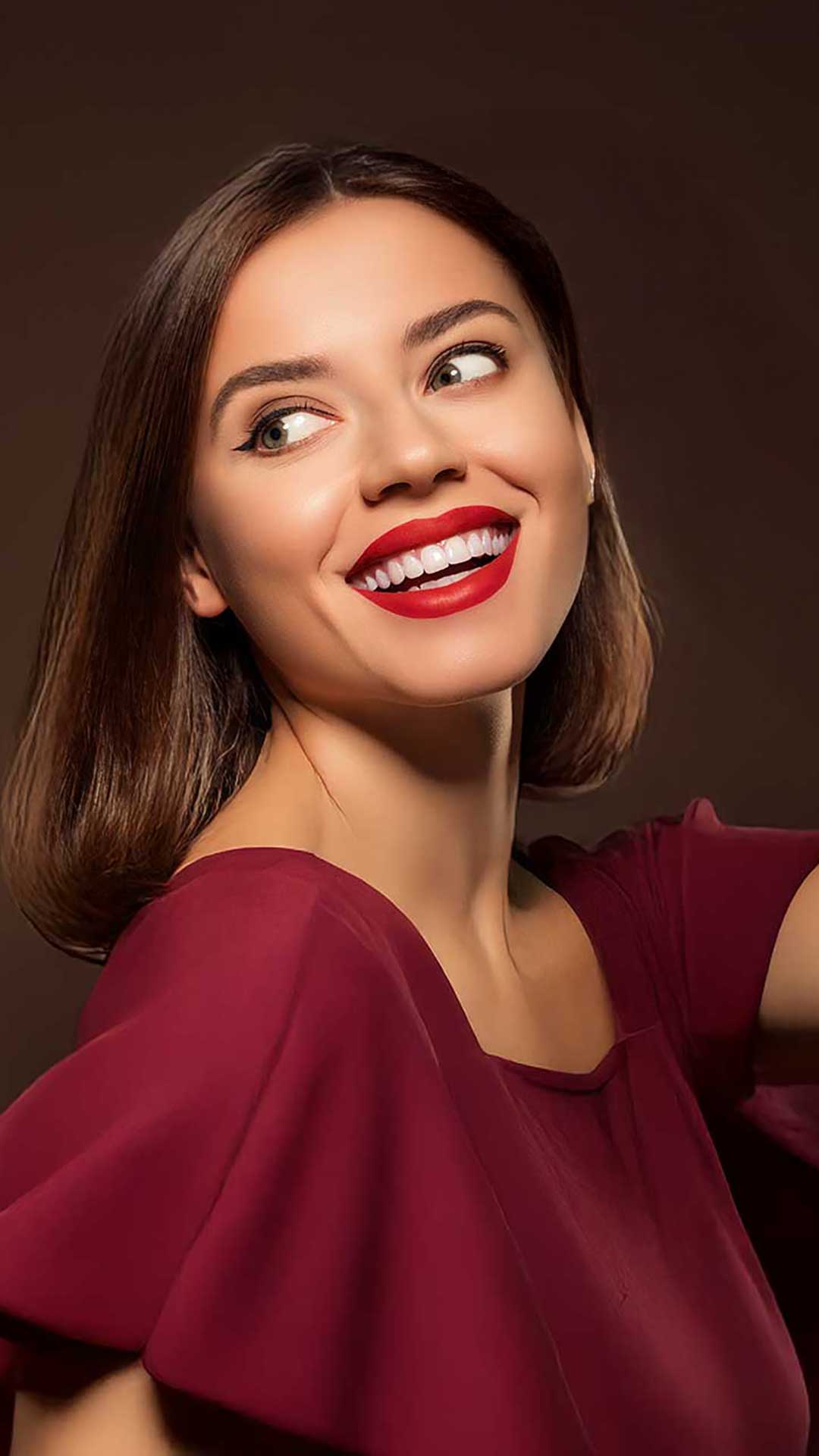 Hollywood Smile Makeover in Dubai